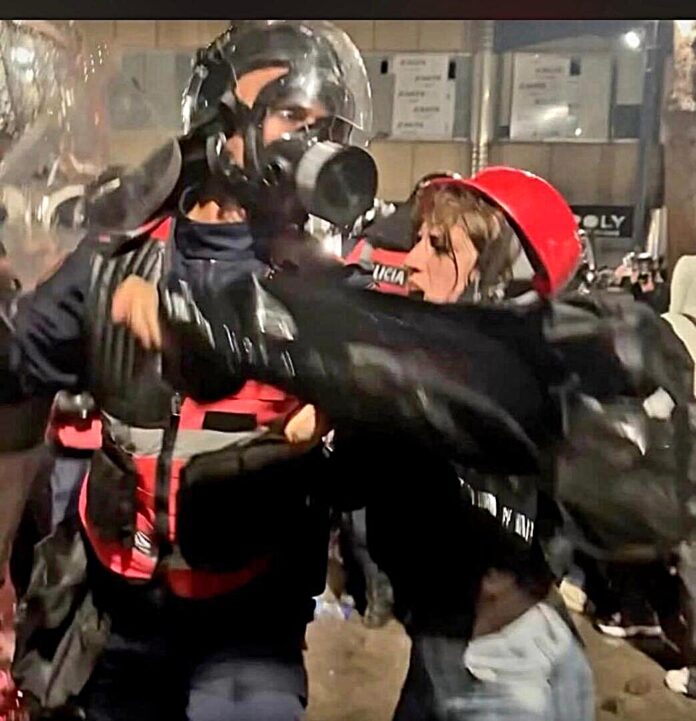 albania donne contro militari